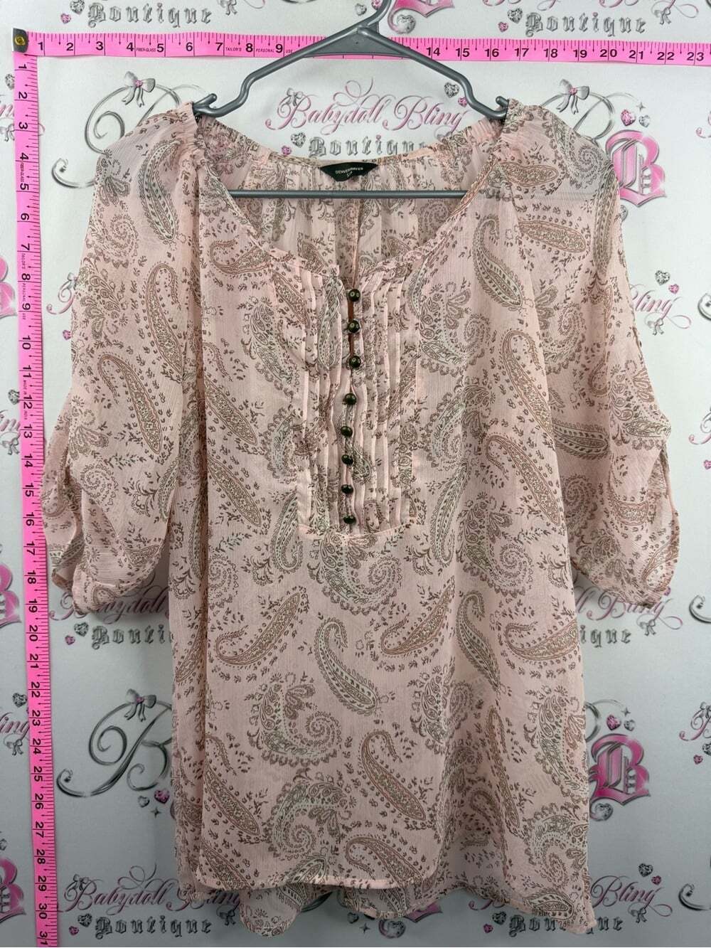 Denver Hayes blouse shirt Pink Paisley Button-Front Peasant Blouse